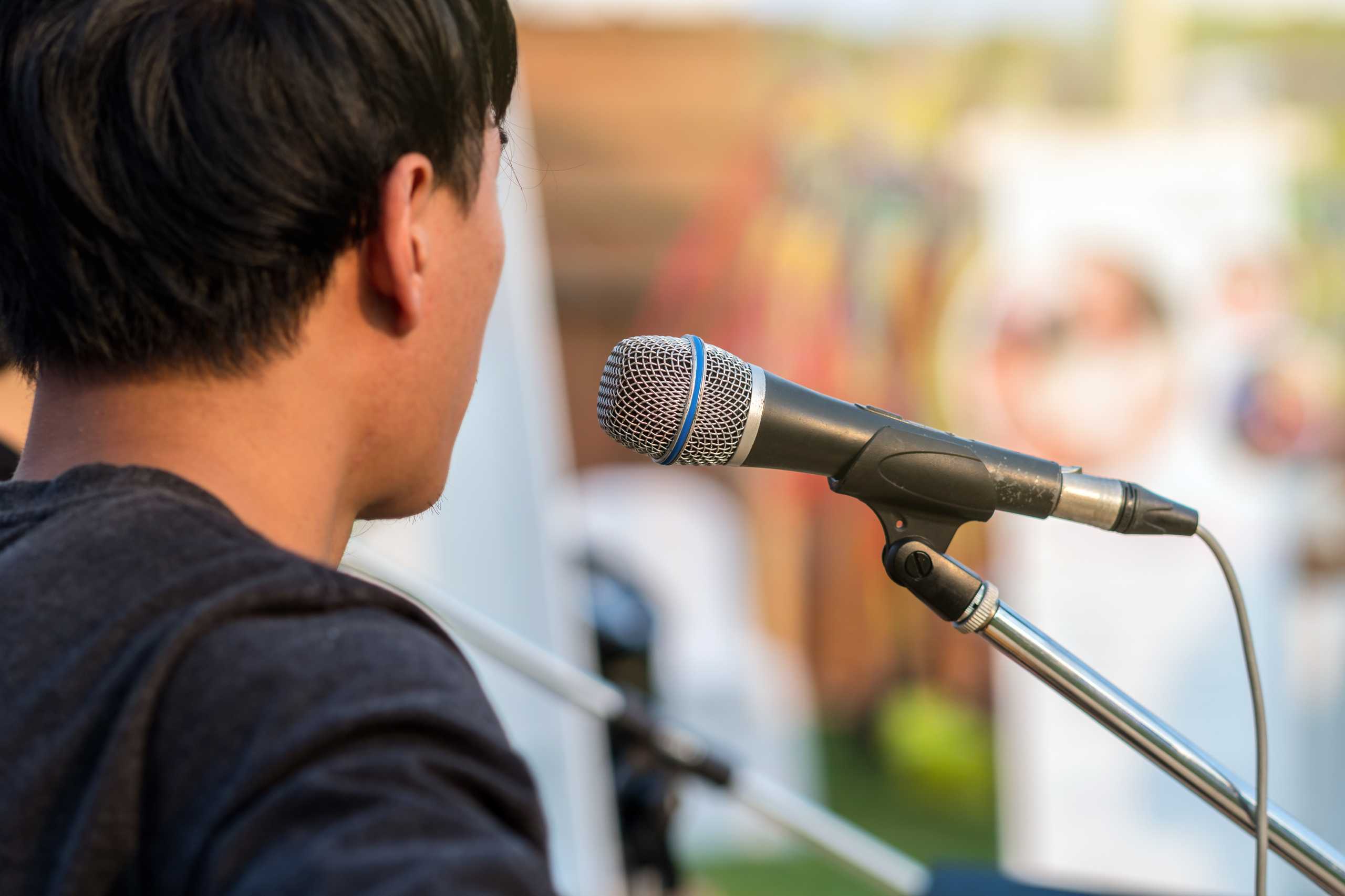 Finding Your Unique Singing Style: From Technique to Personal Expression